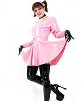 (Bild für) Glockenrock aus geklebtem Latex - zum Schließen ins Bild klicken