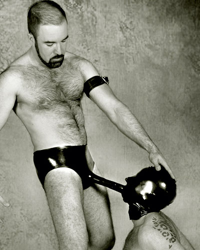 (Bild für) Latexslip mit Haube - Pussycatslip