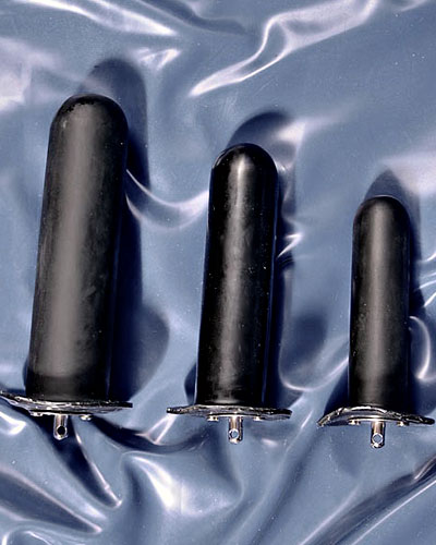 (Bild für) Glatter Latex-Plug für abschließbare Heavy Rubber Zwangsgurte